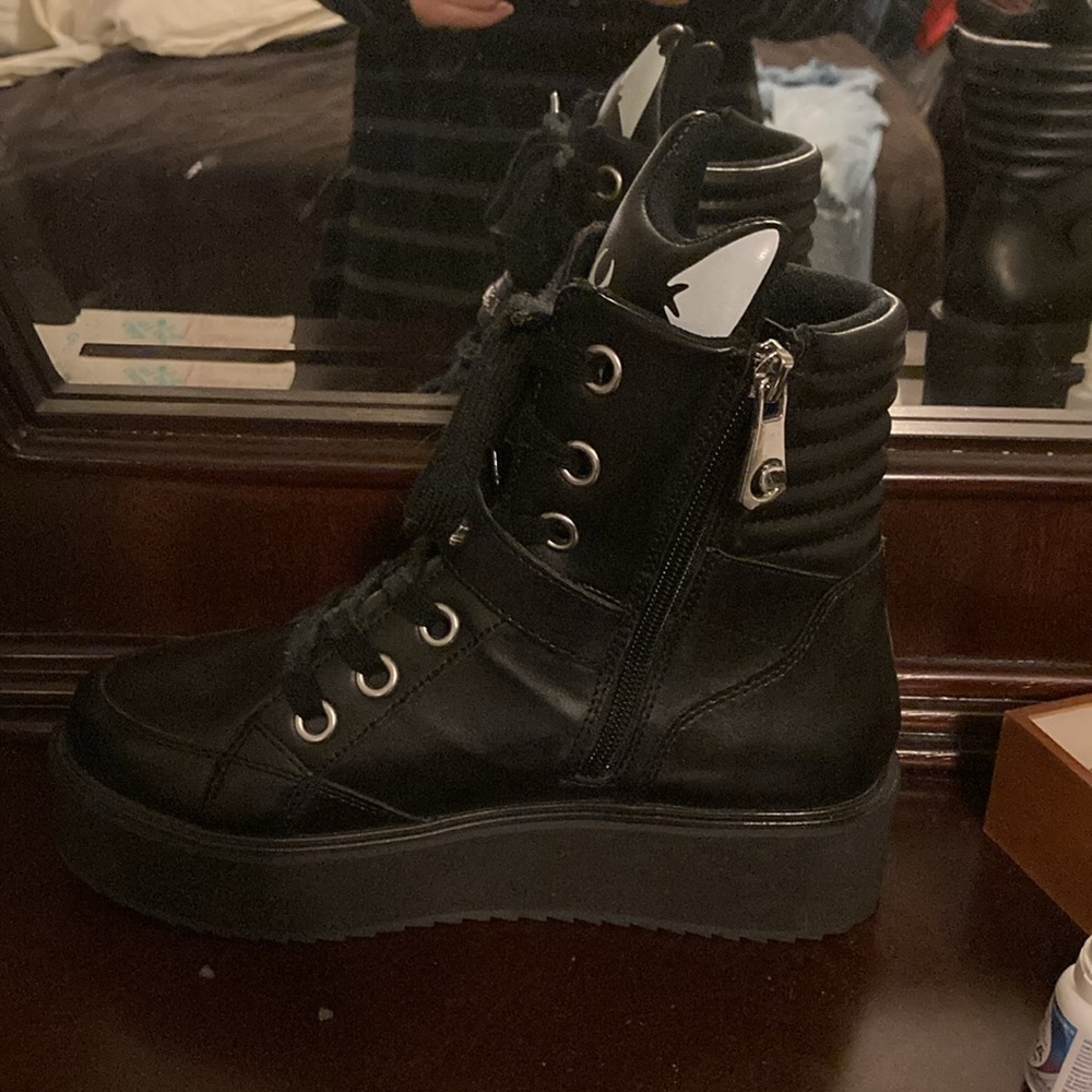 KILLSTAR Cat Boots NWOT Retired & Adorable Size 7 - Picture 2 of 5